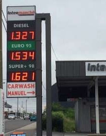 Panneau d'affichage de prix de carburants